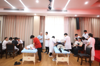 黨建引領強醫保 康復服務促健康——省醫保局辦公室黨支部開展主題黨日活動